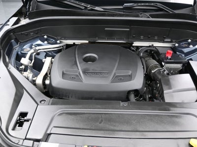 2022 Volvo XC90 Momentum