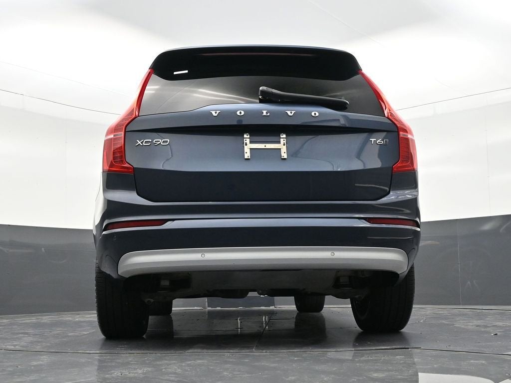2022 Volvo XC90 Momentum