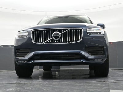 2022 Volvo XC90 Momentum