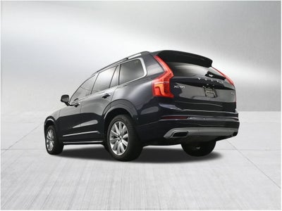2017 Volvo XC90 T6 Momentum