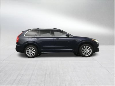2017 Volvo XC90 T6 Momentum