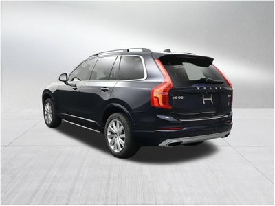 2017 Volvo XC90 T6 Momentum