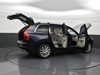 2017 Volvo XC90 T6 Momentum