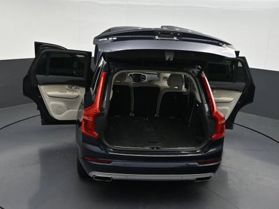 2017 Volvo XC90 T6 Momentum