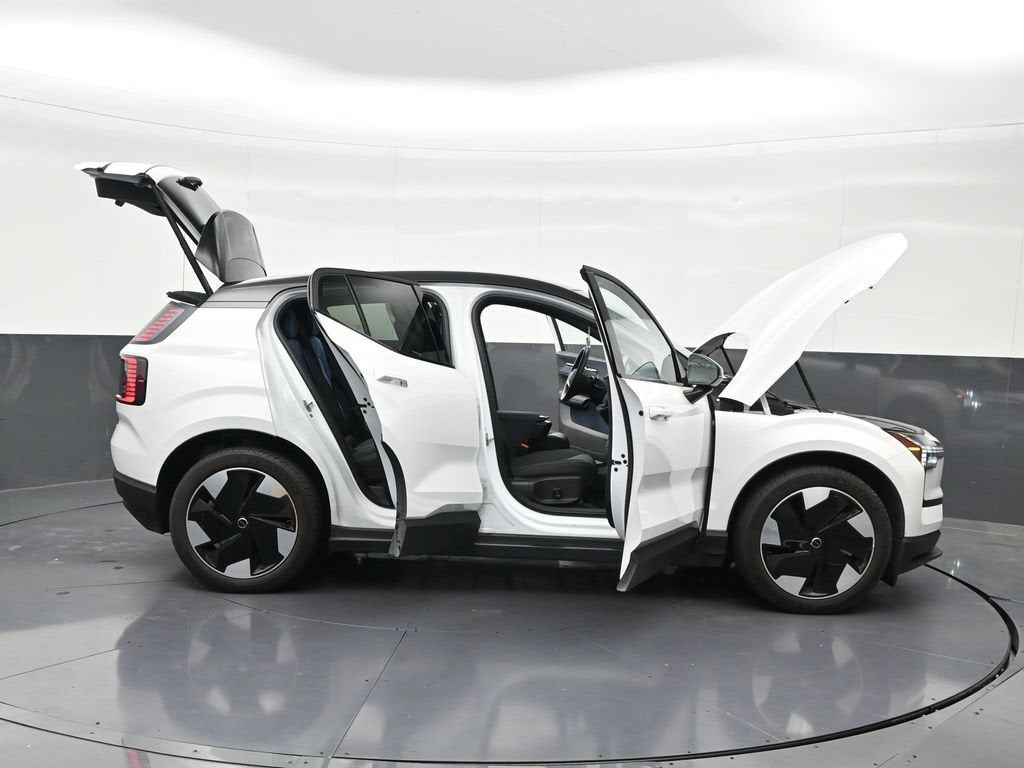 2025 Volvo EX30 Plus Twin Motor Performance, Fully electric