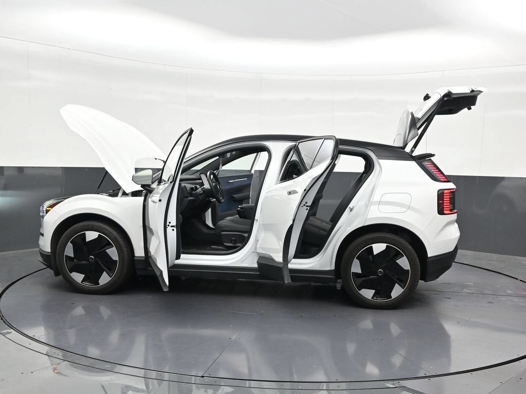 2025 Volvo EX30 Plus Twin Motor Performance, Fully electric