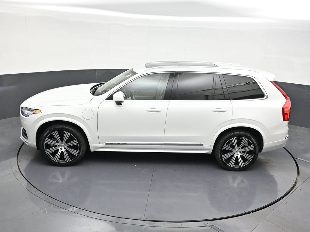 2024 Volvo XC90 Recharge Plug-In Hybrid T8 Ultimate Bright Theme 7-Seater