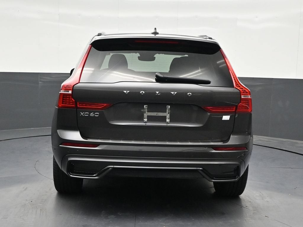 2024 Volvo XC60 Recharge Plug-In Hybrid T8 Plus Dark Theme