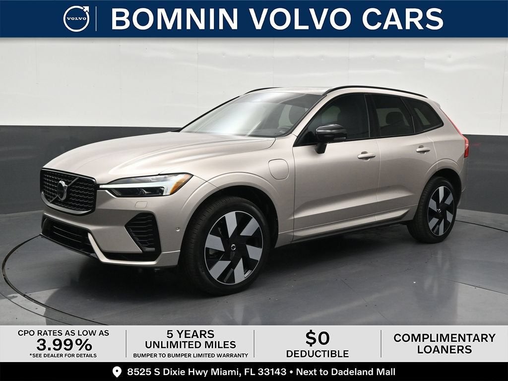 2024 Volvo XC60 Recharge Plug-In Hybrid T8 Plus Dark Theme