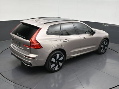 2024 Volvo XC60 Recharge Plug-In Hybrid T8 Plus Dark Theme