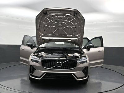 2024 Volvo XC60 Recharge Plug-In Hybrid T8 Plus Dark Theme