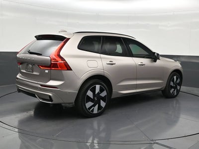 2024 Volvo XC60 Recharge Plug-In Hybrid T8 Plus Dark Theme