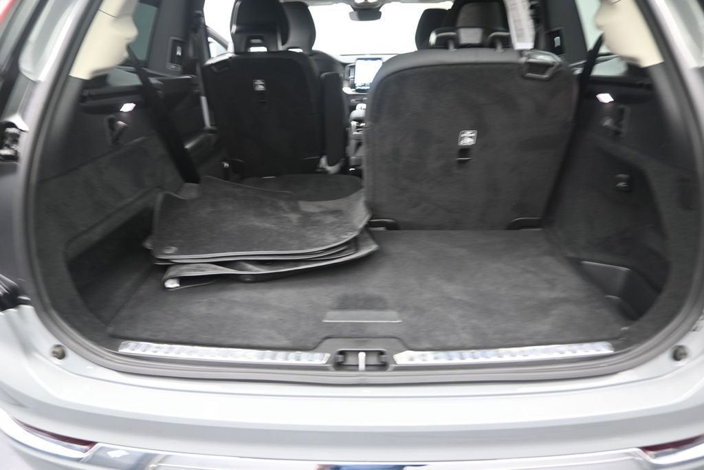 2025 Volvo XC90 Plug-In Hybrid Plus