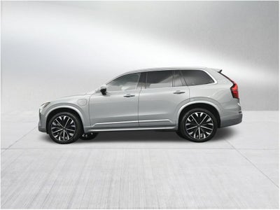 2025 Volvo XC90 Plug-In Hybrid Plus