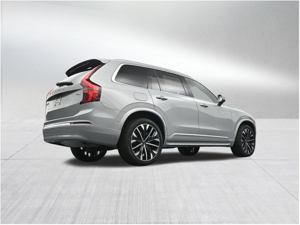 2025 Volvo XC90 Plug-In Hybrid Plus