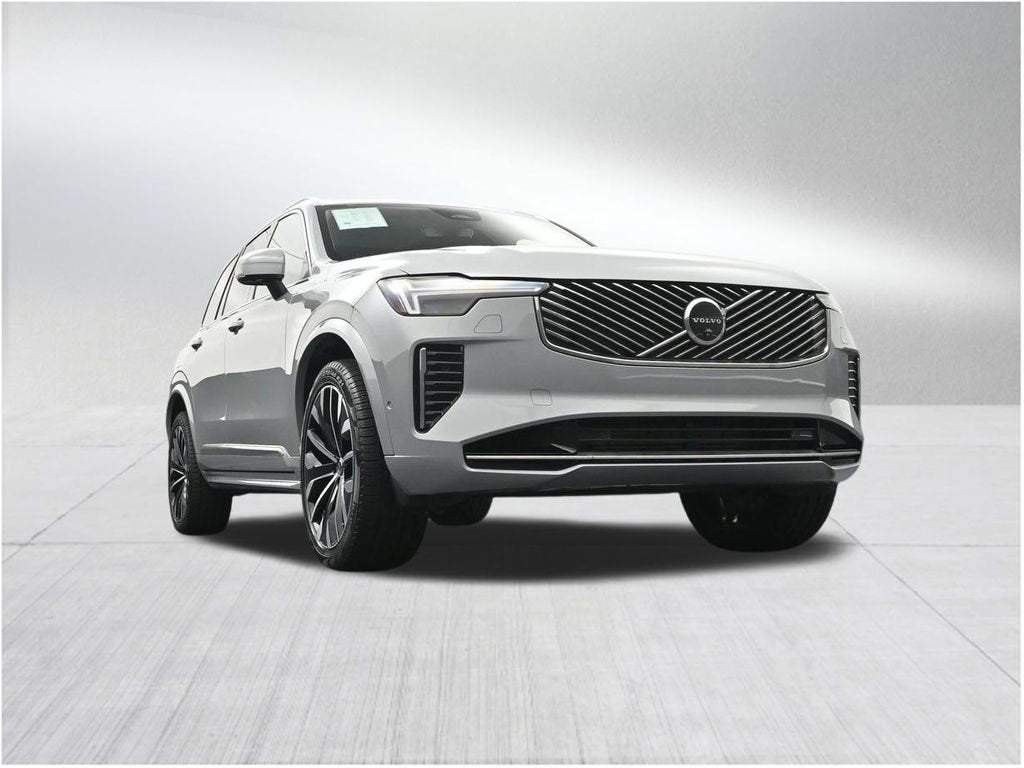 2025 Volvo XC90 Plug-In Hybrid Plus