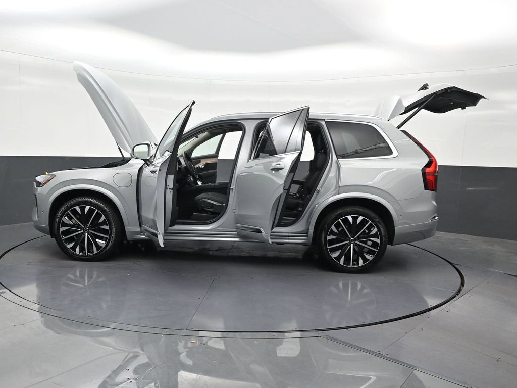 2025 Volvo XC90 Plug-In Hybrid Plus