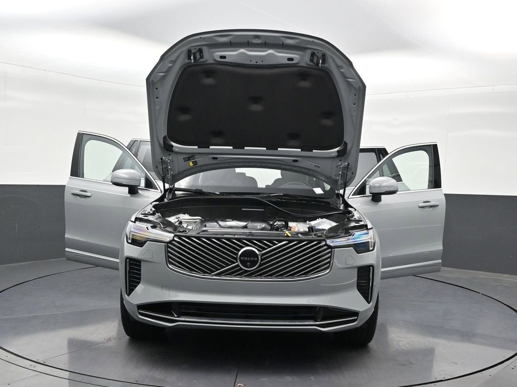2025 Volvo XC90 Plug-In Hybrid Plus
