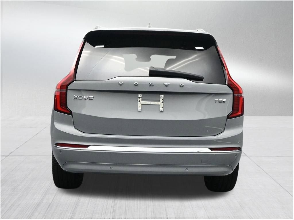 2025 Volvo XC90 Plug-In Hybrid Plus