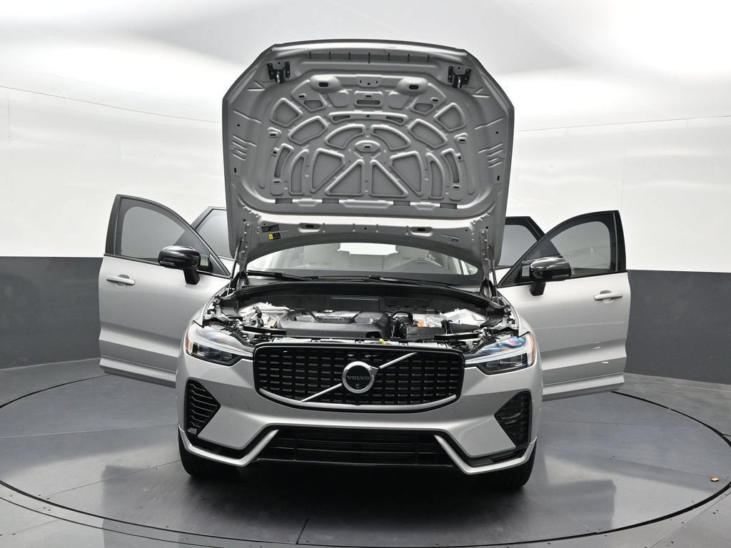 2025 Volvo XC60 Plug-In Hybrid Plus