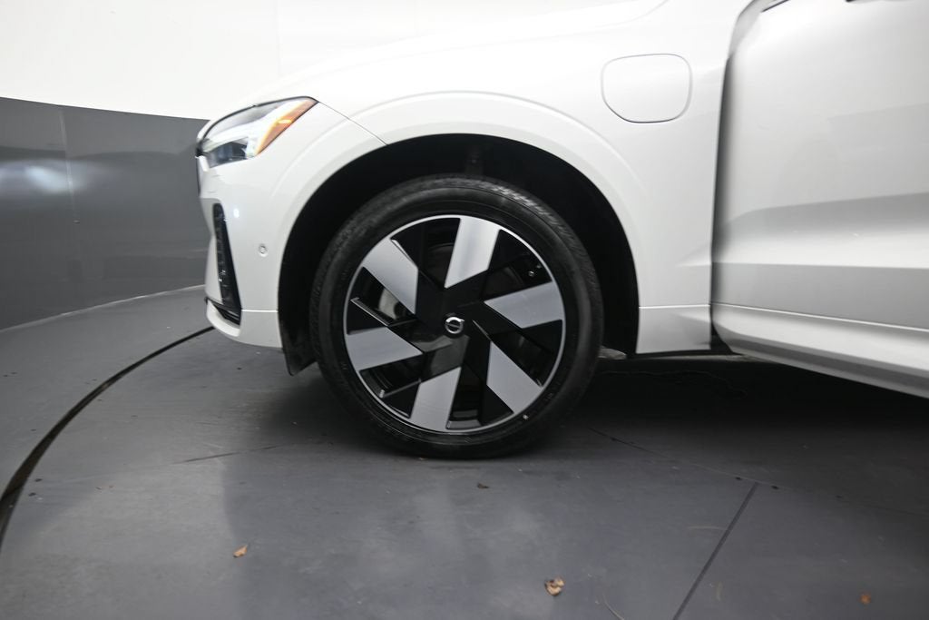2025 Volvo XC60 Plug-In Hybrid Plus, T8 AWD Electric/Gasoline, Dark