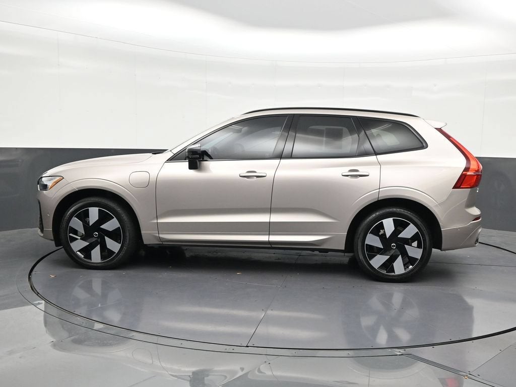 2025 Volvo XC60 Plug-In Hybrid Plus