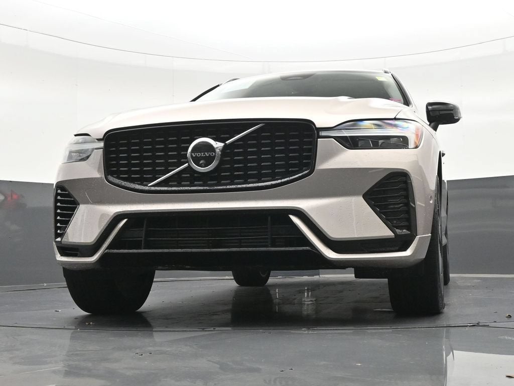 2025 Volvo XC60 Plug-In Hybrid Plus