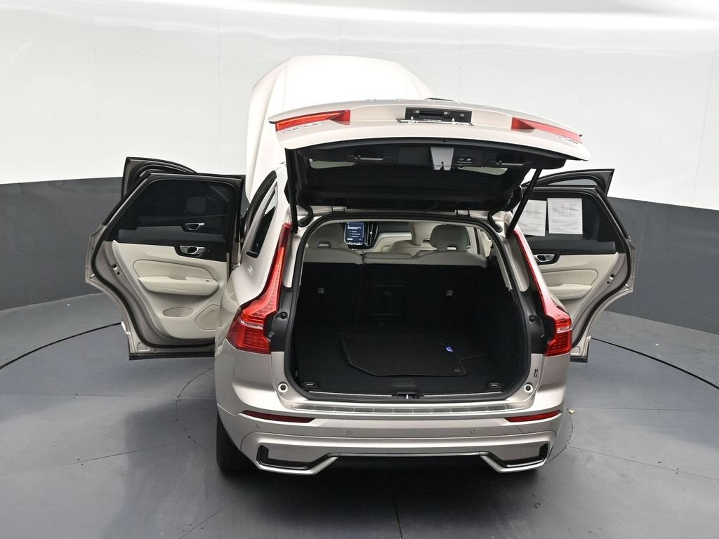 2025 Volvo XC60 Plug-In Hybrid Plus