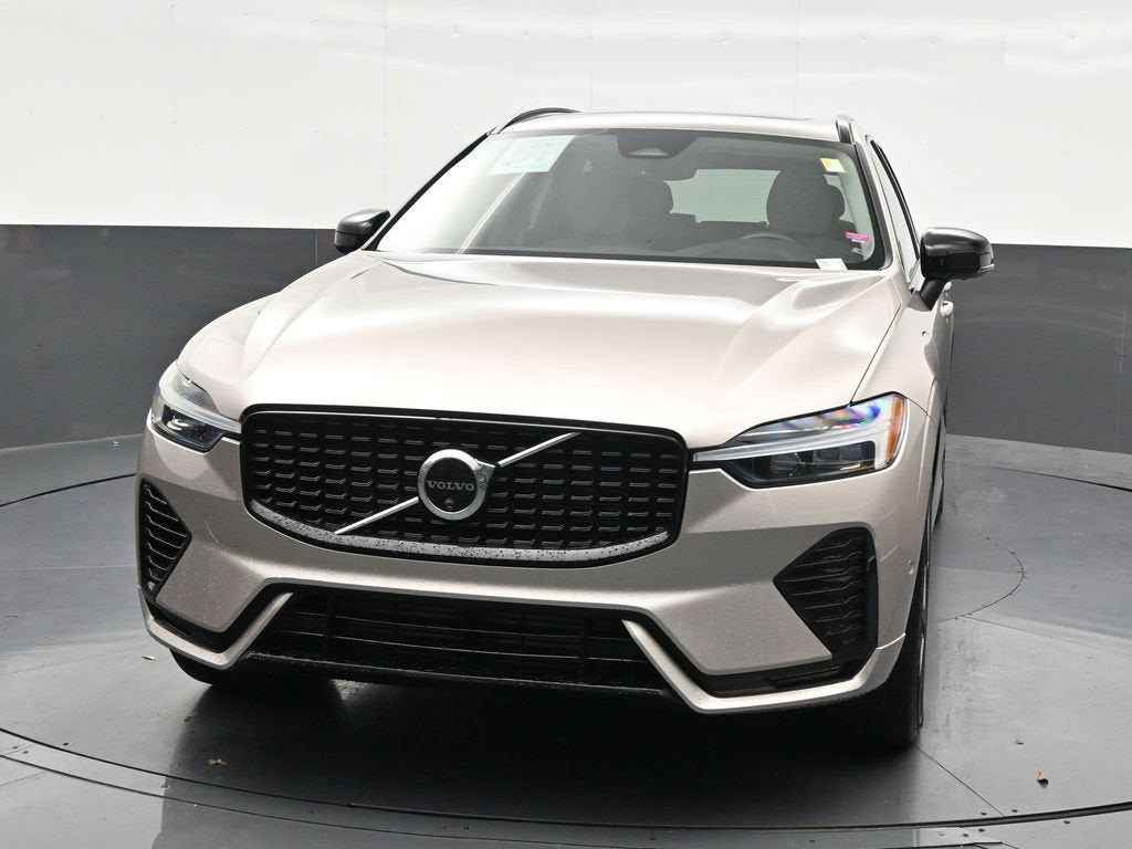 2025 Volvo XC60 Plug-In Hybrid Plus