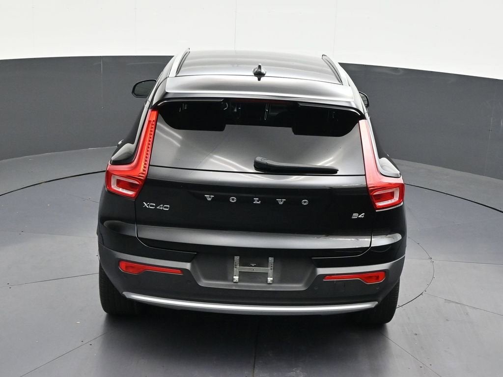 2023 Volvo XC40 Core