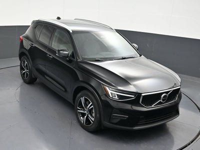 2023 Volvo XC40 Core