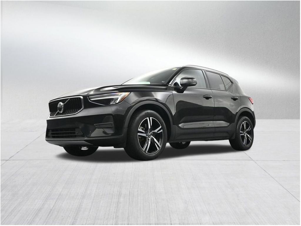 2023 Volvo XC40 Core
