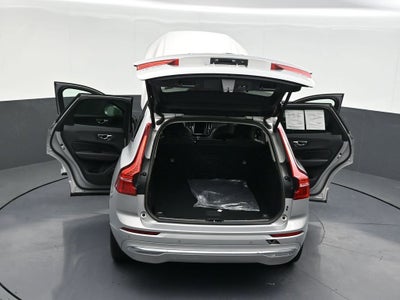 2023 Volvo XC60 Ultimate Bright Theme