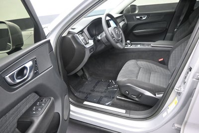 2023 Volvo XC60 B5 Core