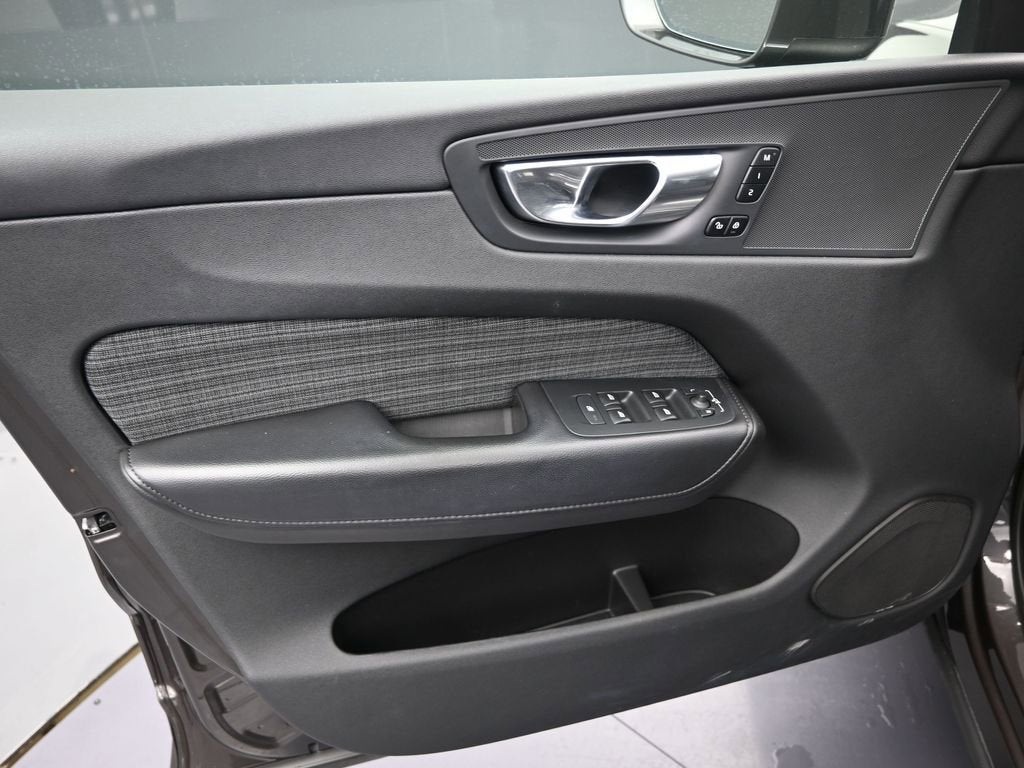 2023 Volvo XC60 Core