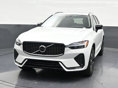 2023 Volvo XC60 Plus Dark Theme