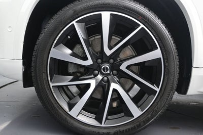 2023 Volvo XC90 B5 Plus