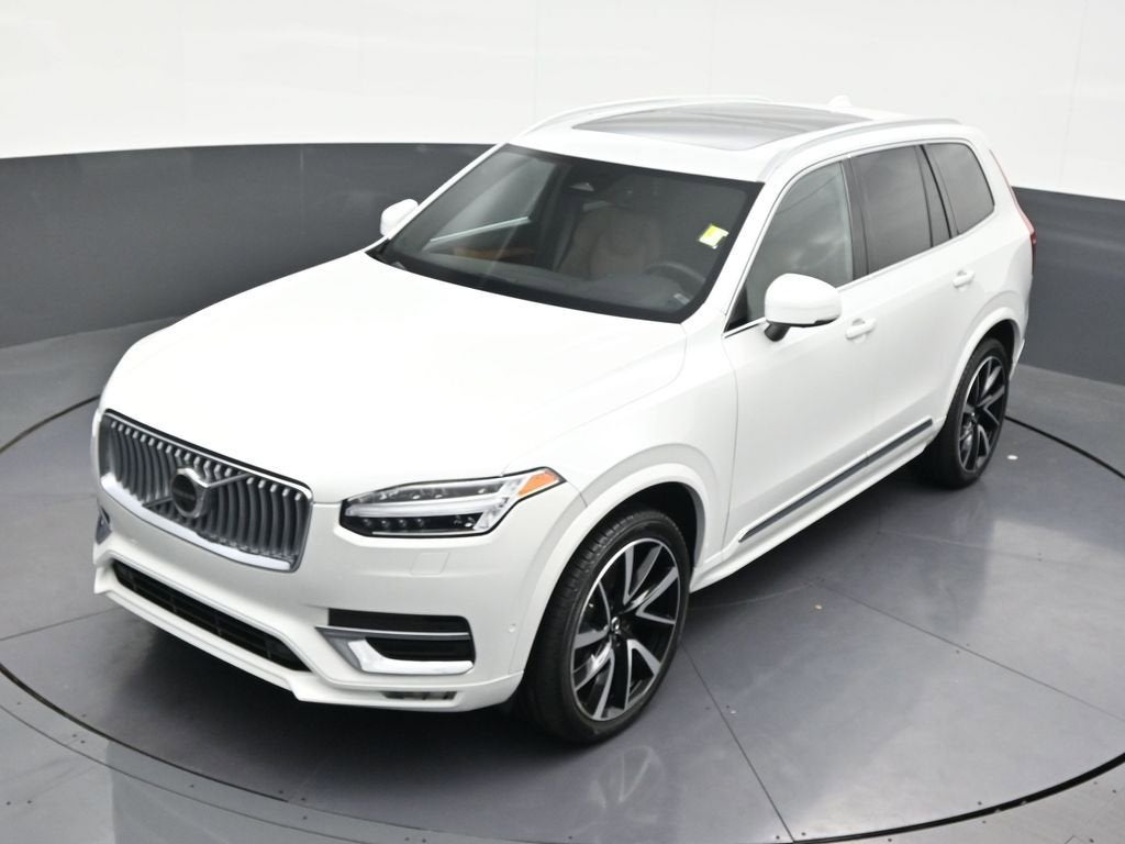 2023 Volvo XC90 B5 Plus