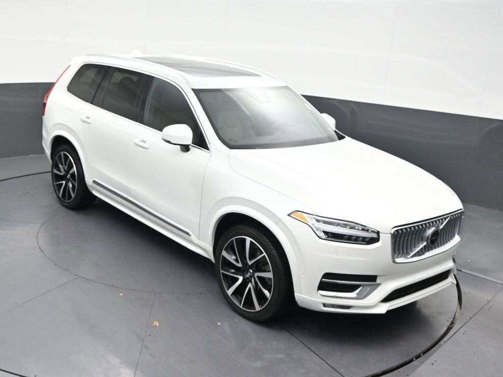 2023 Volvo XC90 B5 Plus