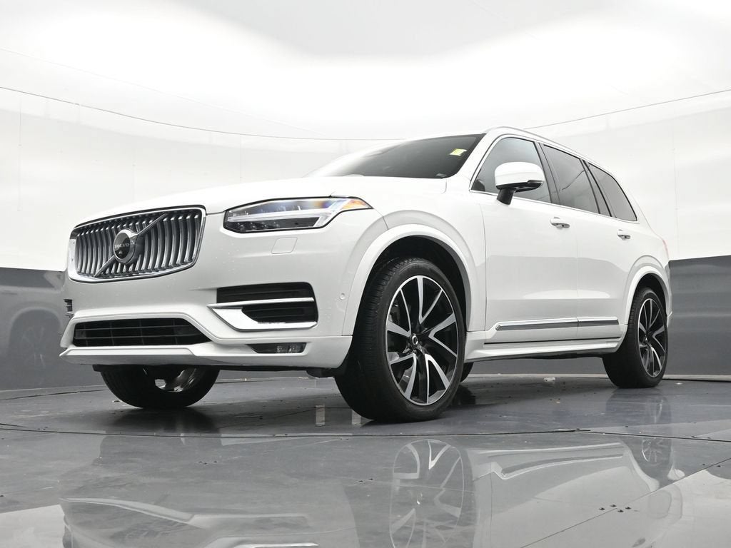2023 Volvo XC90 B5 Plus