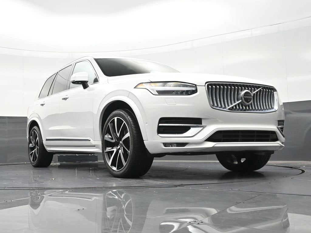 2023 Volvo XC90 B5 Plus