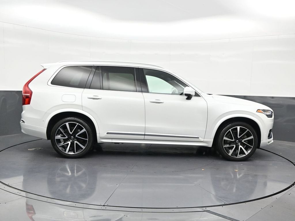 2023 Volvo XC90 B5 Plus