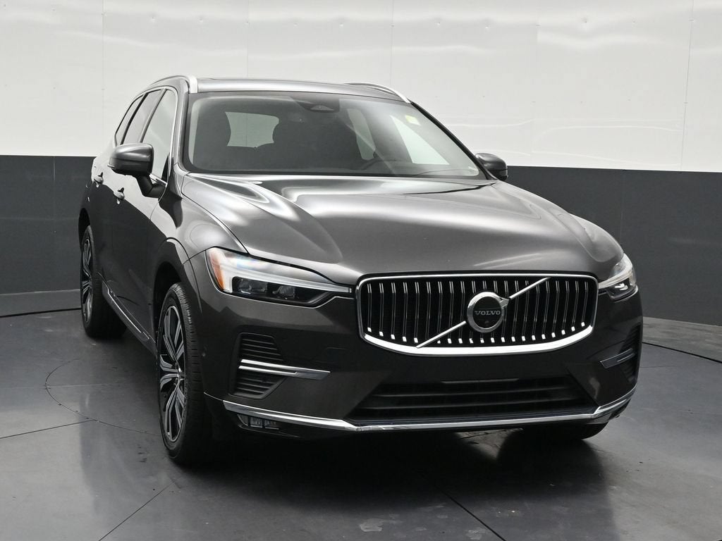 2023 Volvo XC60 B5 Plus Bright Theme
