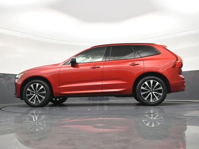 2024 Volvo XC60 Core Dark Theme