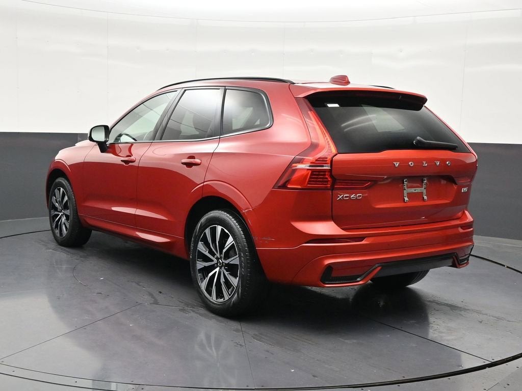 2024 Volvo XC60 Core Dark Theme