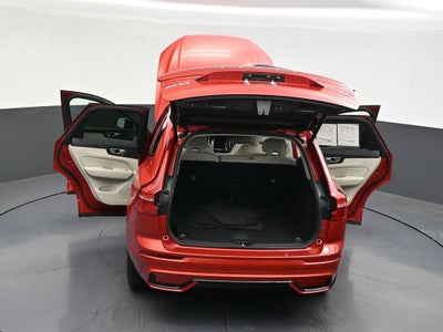 2024 Volvo XC60 Core Dark Theme