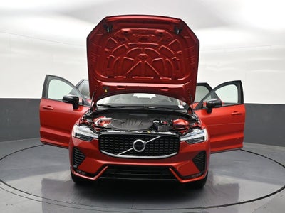2024 Volvo XC60 Core Dark Theme