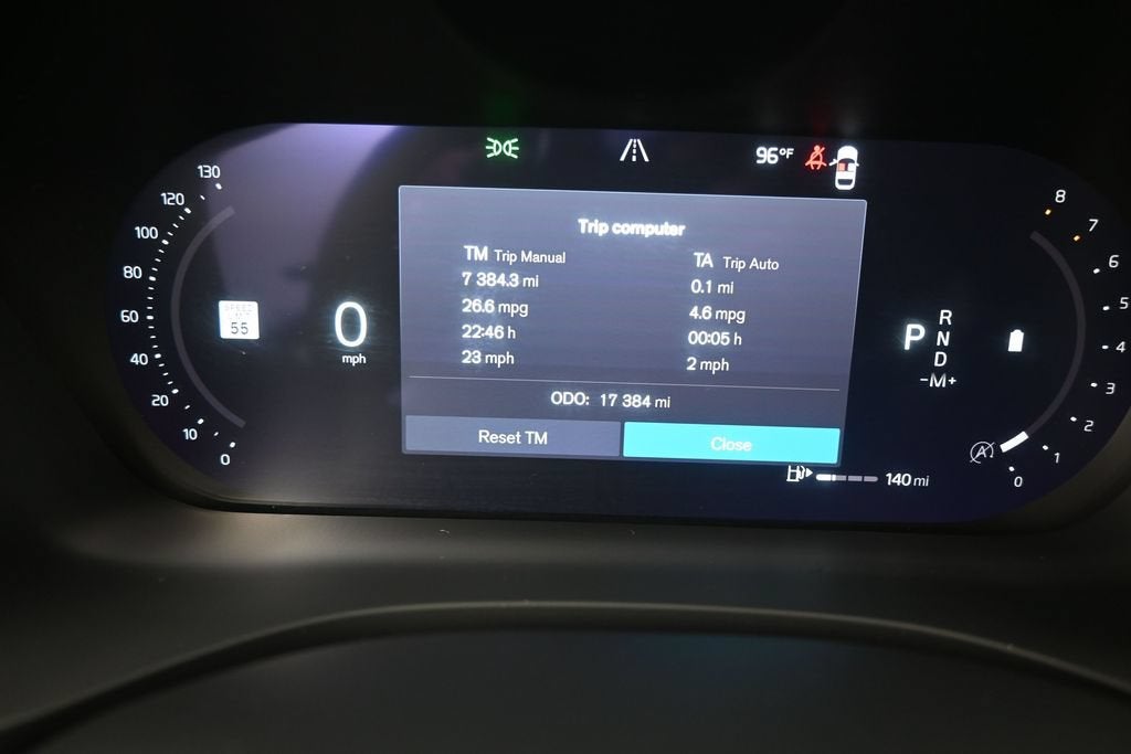 2024 Volvo XC60 B5 Core Dark Theme