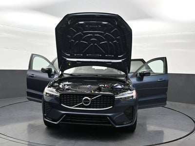 2024 Volvo XC60 B5 Core Dark Theme