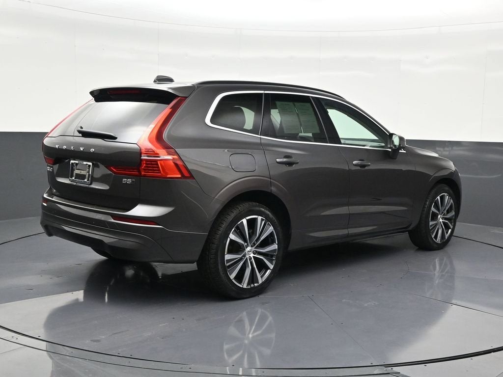 2022 Volvo XC60 Momentum